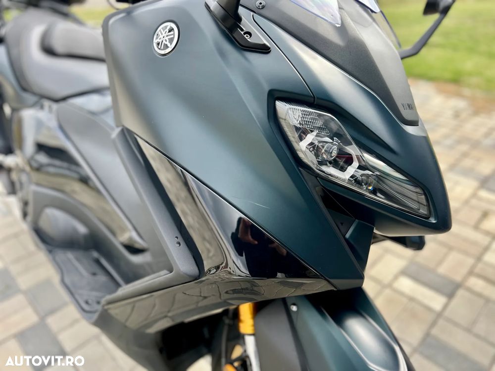 Yamaha TMAX 560 - 13