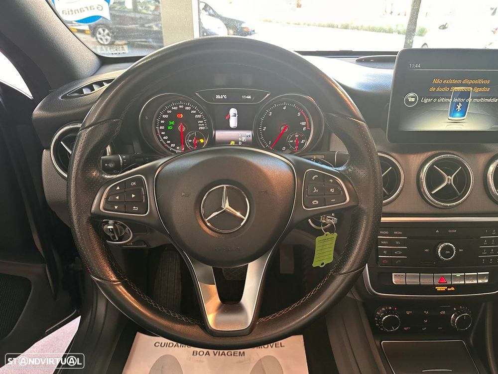 Mercedes-Benz CLA 200 - 15
