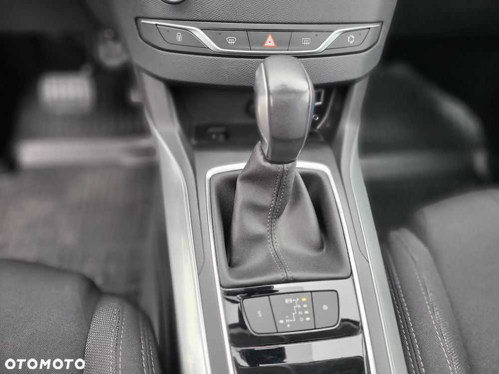 Peugeot 308 BlueHDi FAP 120 EAT6 Stop & Start Allure - 25