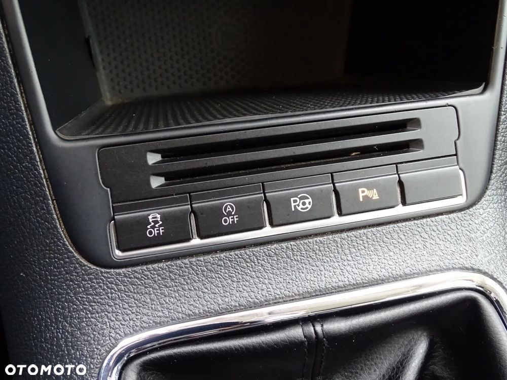 Volkswagen Tiguan 2.0 TDI DPF 4Motion BlueMotion Technology Sport & Style - 34