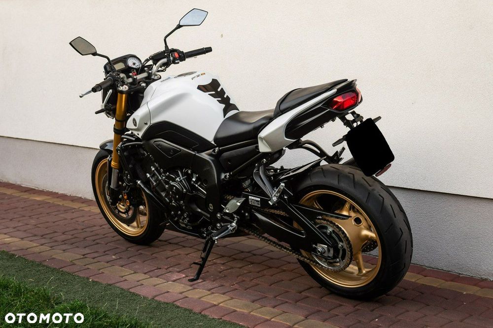 Yamaha FZ - 4