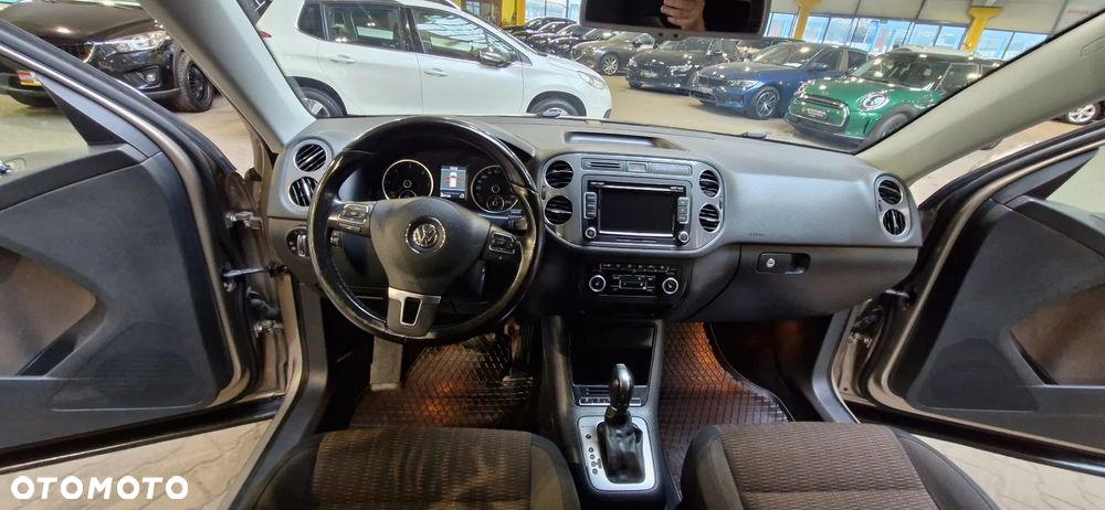 Volkswagen Tiguan 2.0 TDI 4Mot Perfectline R-Style - 13