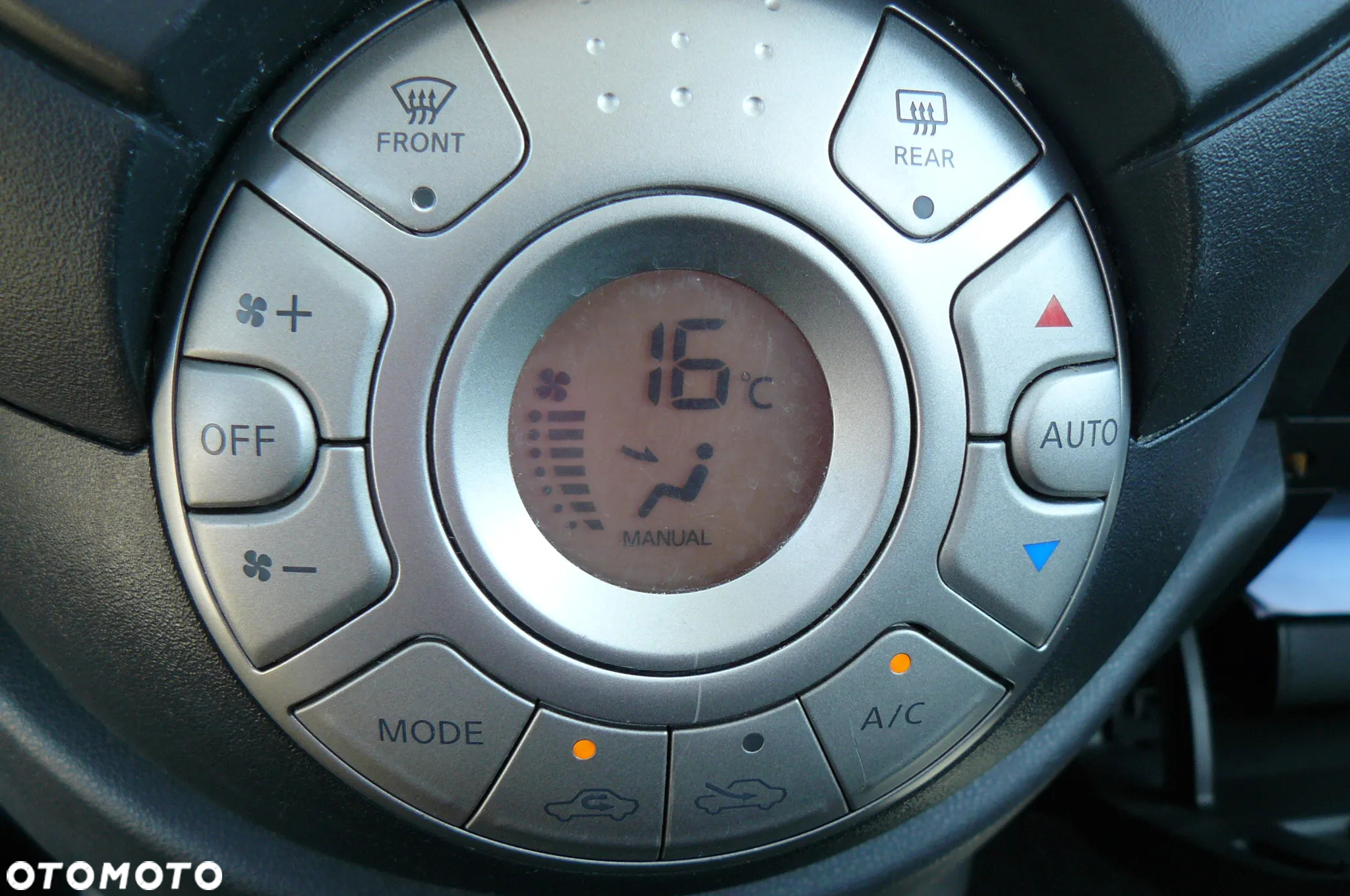 Nissan Micra - 15