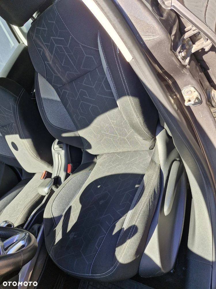 Peugeot 2008 e-HDi FAP 115 STOP & START Allure - 14