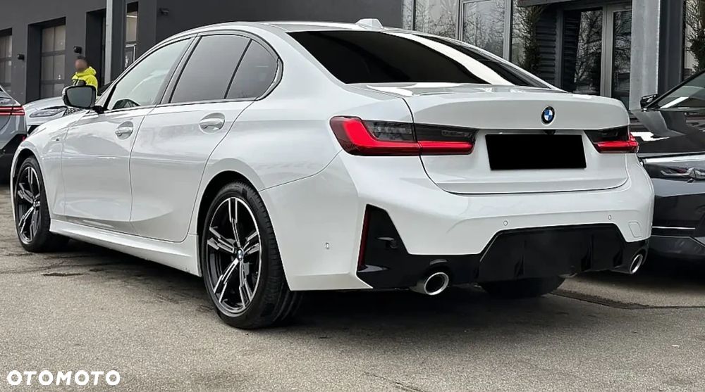 BMW Seria 3 318i M Sport - 3