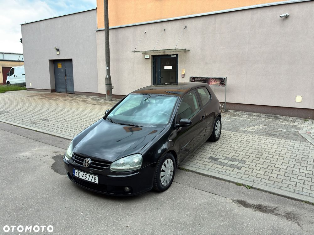 Volkswagen Golf 1.6 FSI Q-Line - 1