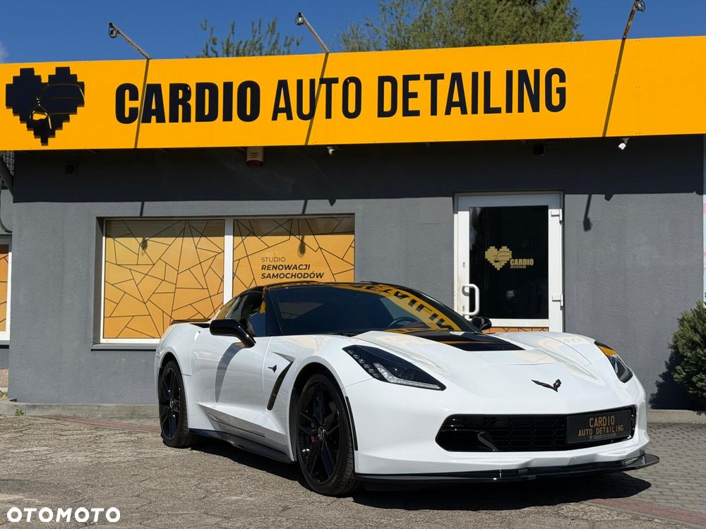 Chevrolet Corvette - 25