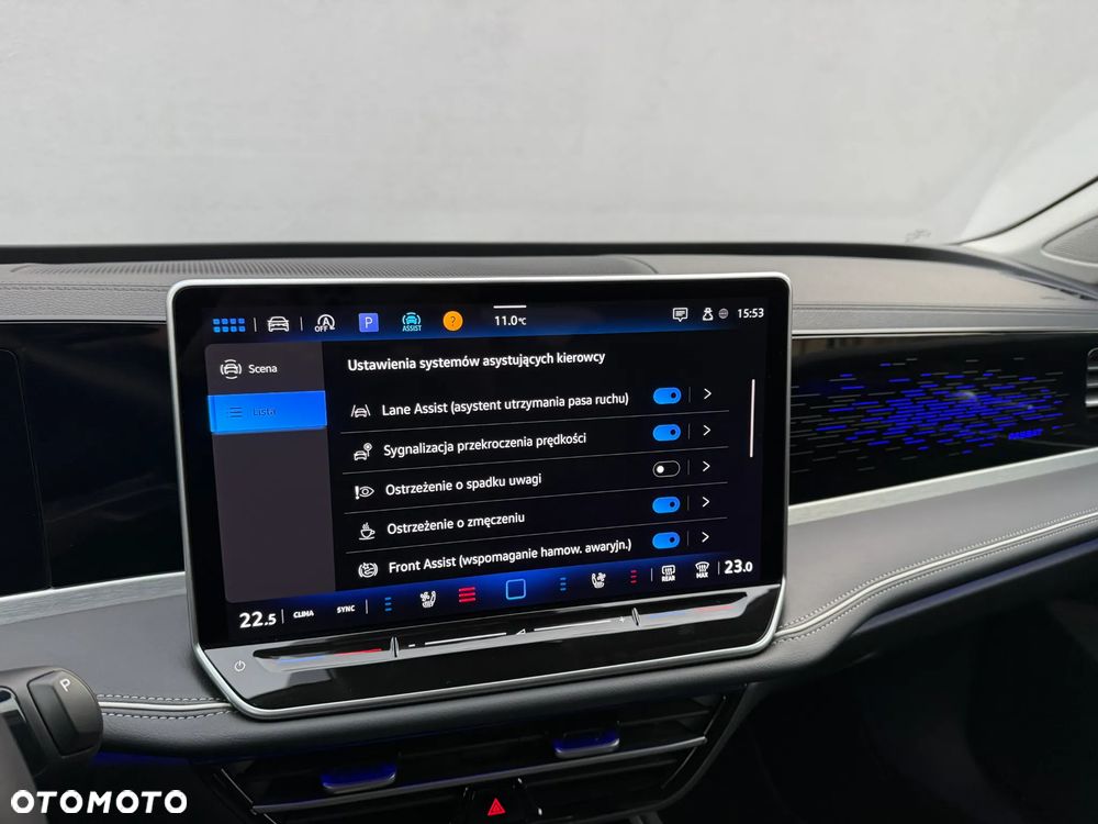 Volkswagen Passat Variant 2.0 TDI SCR Elegance DSG - 20