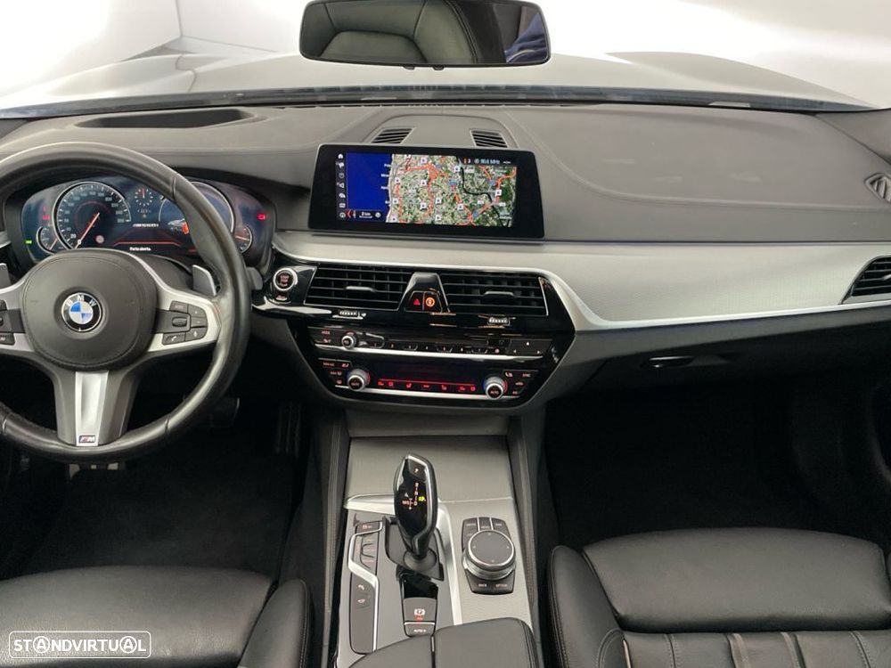 BMW 550 i xDrive Auto - 10