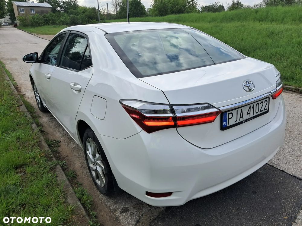 Toyota Corolla 1.6 Comfort - 10