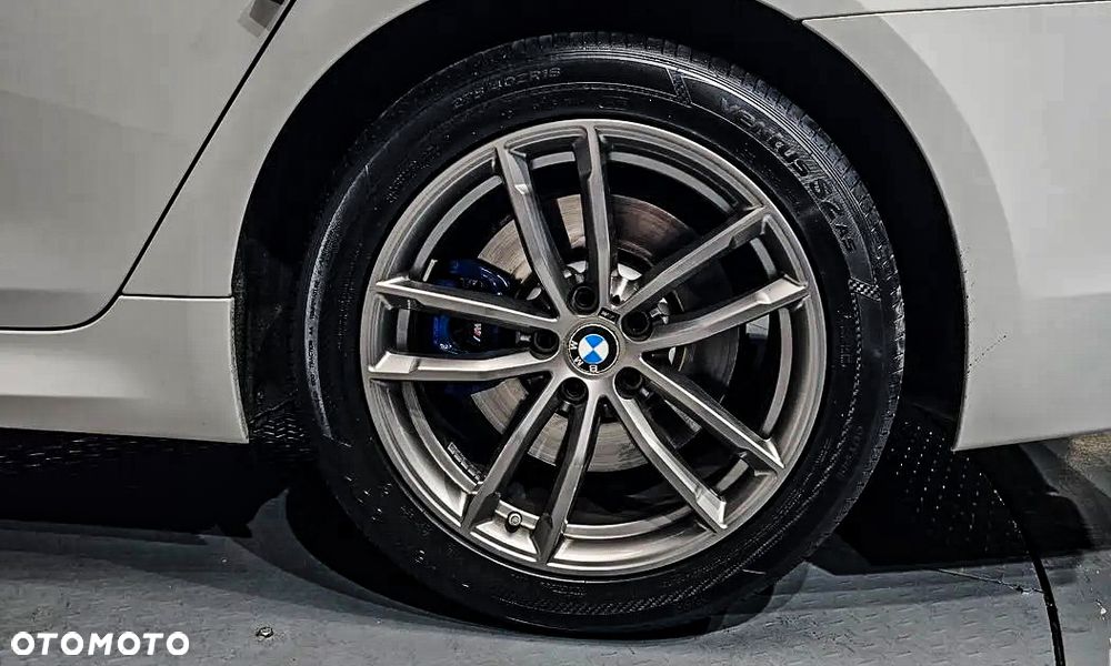 BMW Seria 5 530i xDrive M Sport Edition - 8