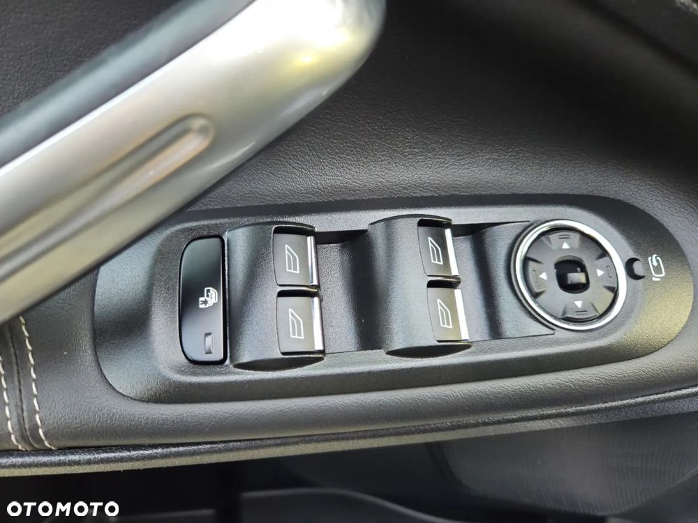Ford S-Max 2.0 TDCi DPF Ambiente - 14