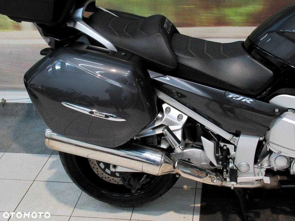 Yamaha FJR - 26