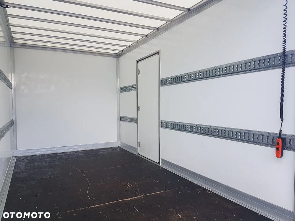 Iveco DAILY WINDA 8EP KONTENER KLIMA 4,22x2,24x2,24 KRAJOWY 35S16 3,0-160KM MANUAL 6-BIEGÓW - 18