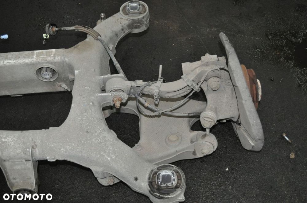 BMW 750 F01 F02 4.4 V8 ZAWIESZENIE BELKA TYŁ SANKI - 7