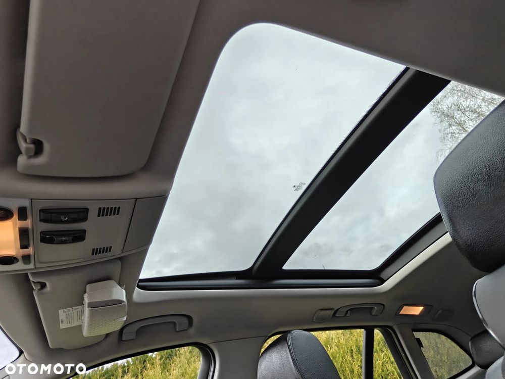 BMW X1 xDrive20d - 11