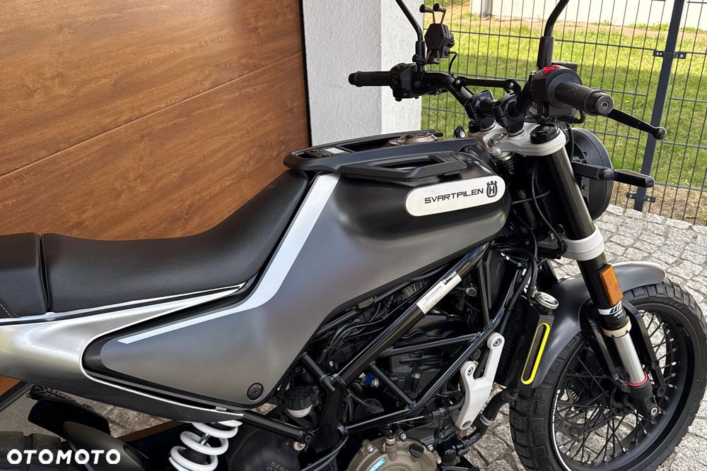 Husqvarna Svartpilen - 7