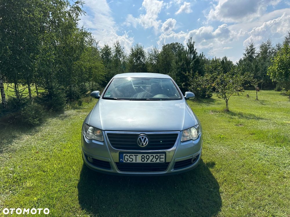 Volkswagen Passat 2.0 TDI DPF Comfortline - 2
