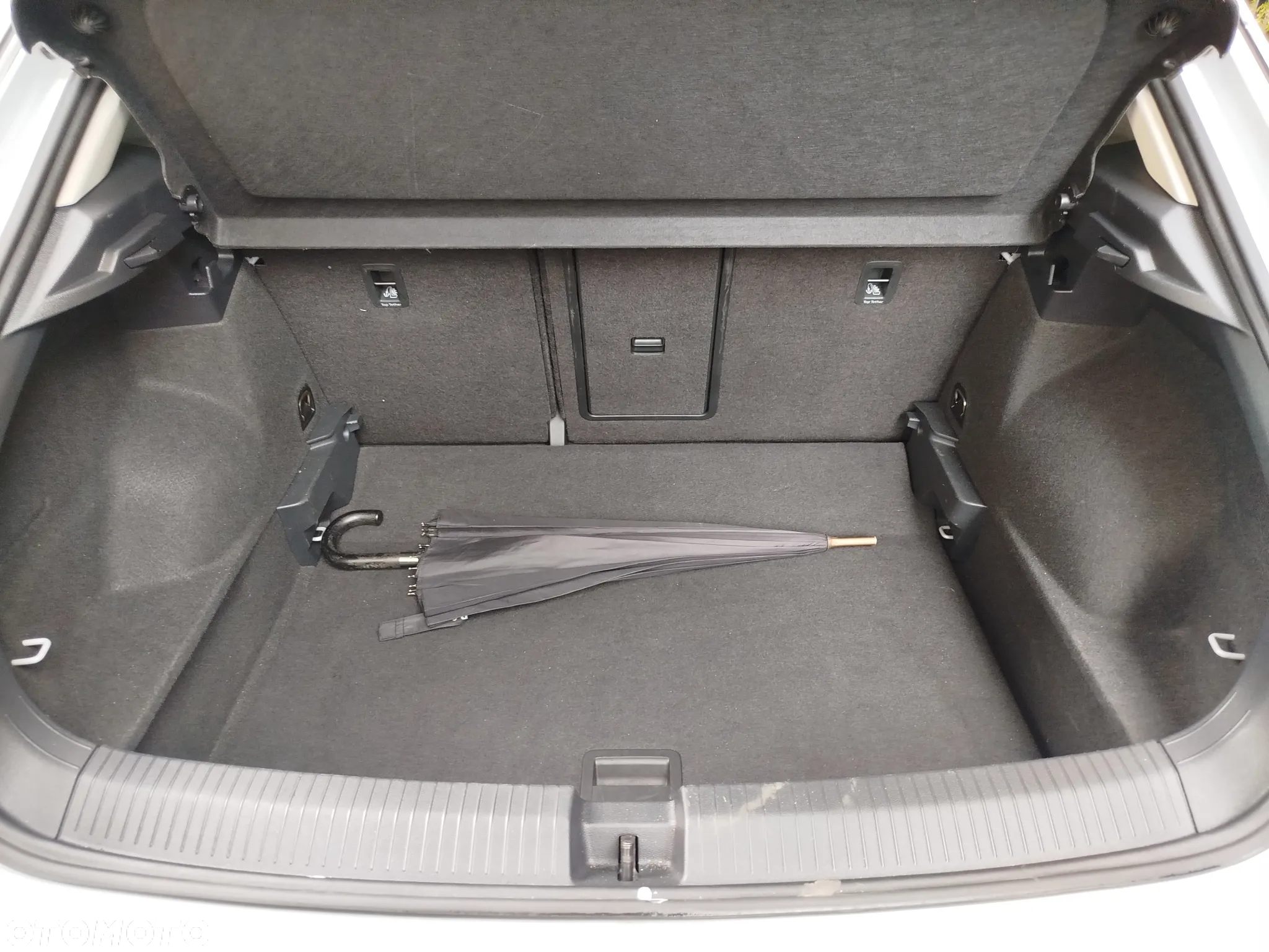 Volkswagen T-Roc 2.0 TDI SCR DPF Premium - 12