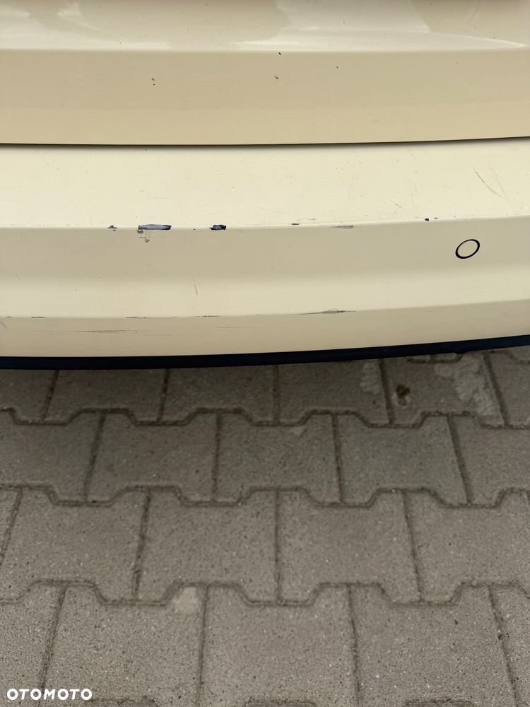 Volkswagen Touran - 8
