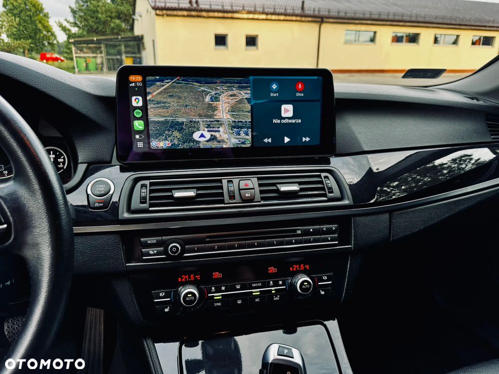 BMW Seria 5 520d xDrive - 11