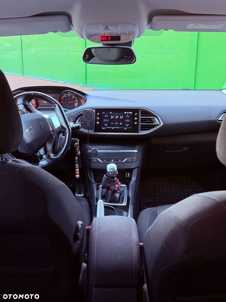 Peugeot 308 - 18
