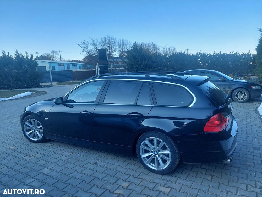 BMW Seria 3 325i - 3