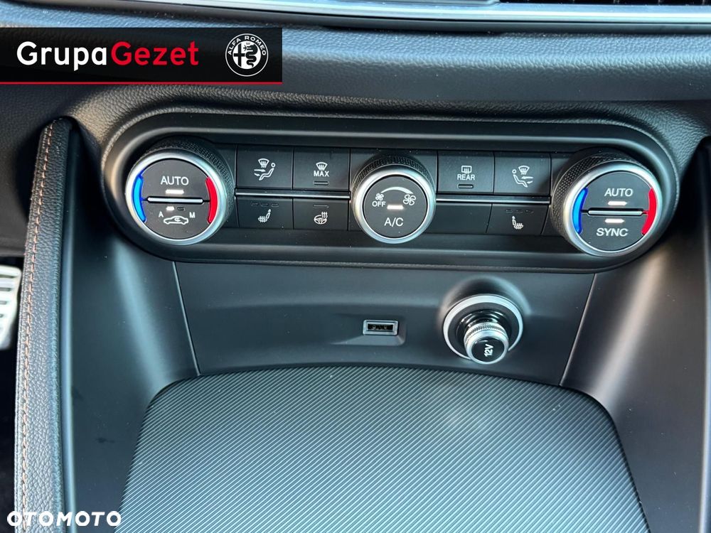 Alfa Romeo Stelvio - 21