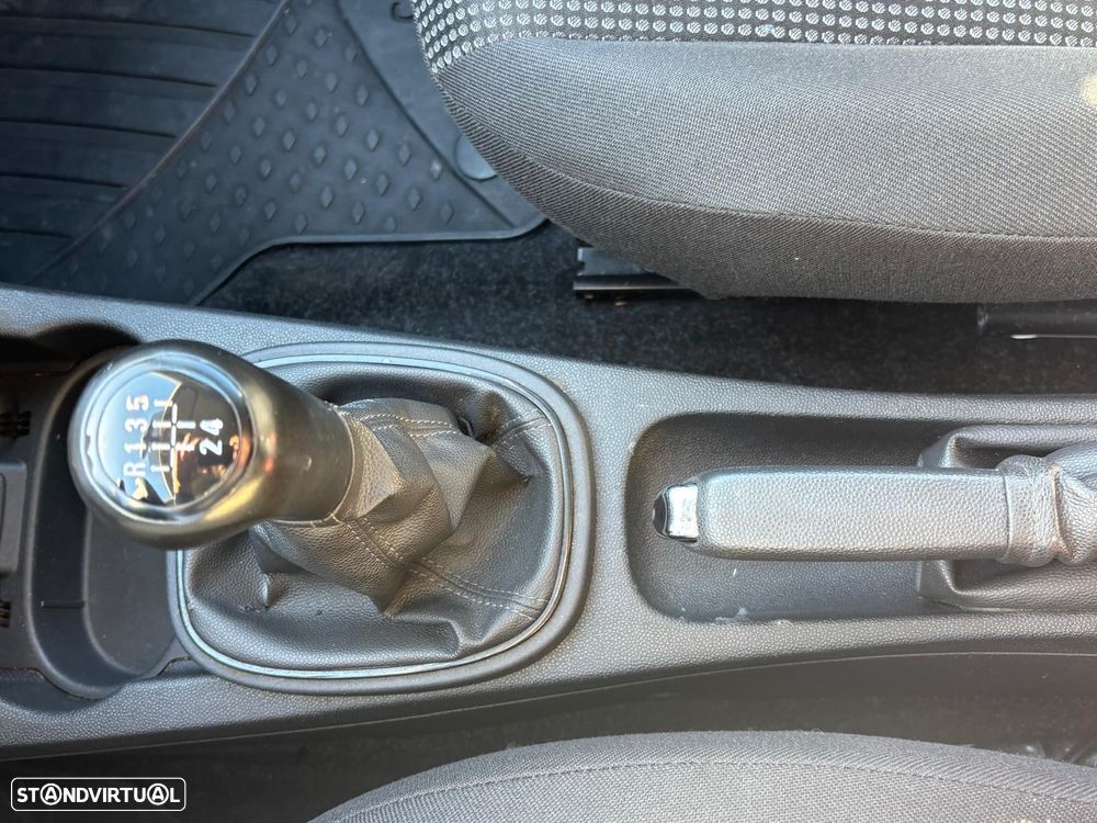 Opel CORSA E-VAN 1.3 CDTI 75cv - AR CONDICIONADO - 25