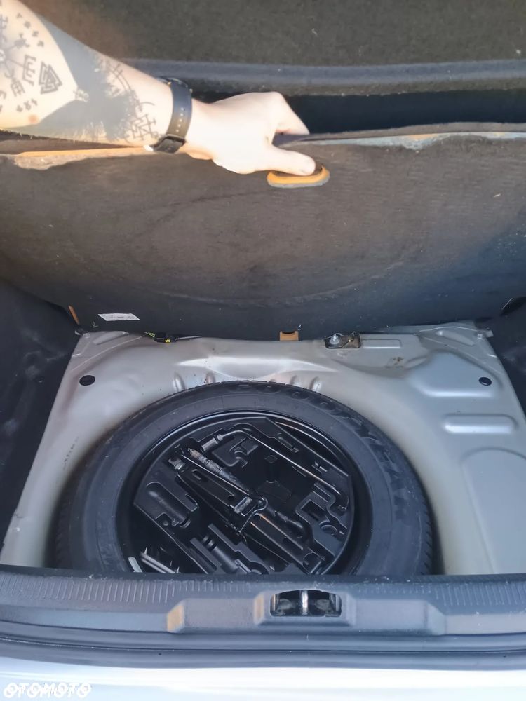 Peugeot 207 1.4 - 24