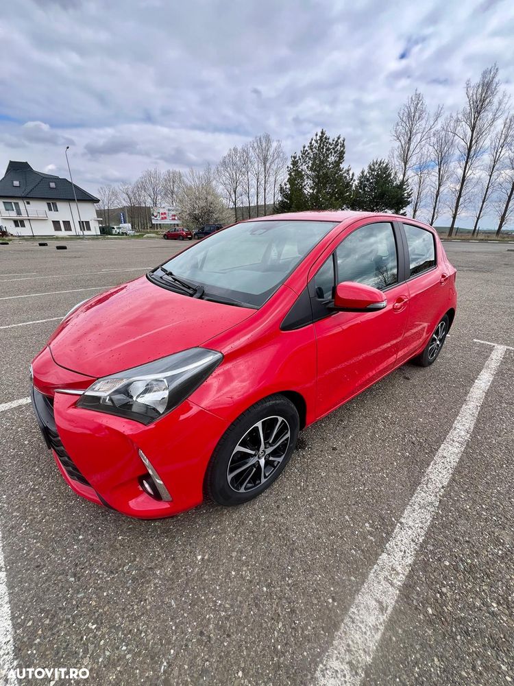 Toyota Yaris 1.5 L CVT Dynamic - 1