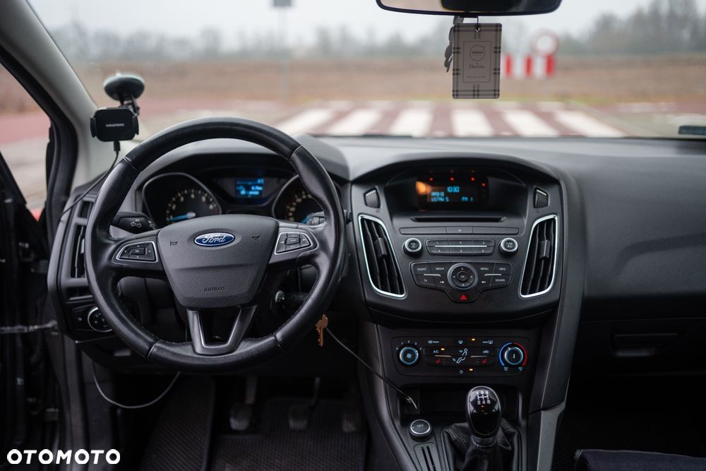 Ford Focus 1.6 Trend - 13