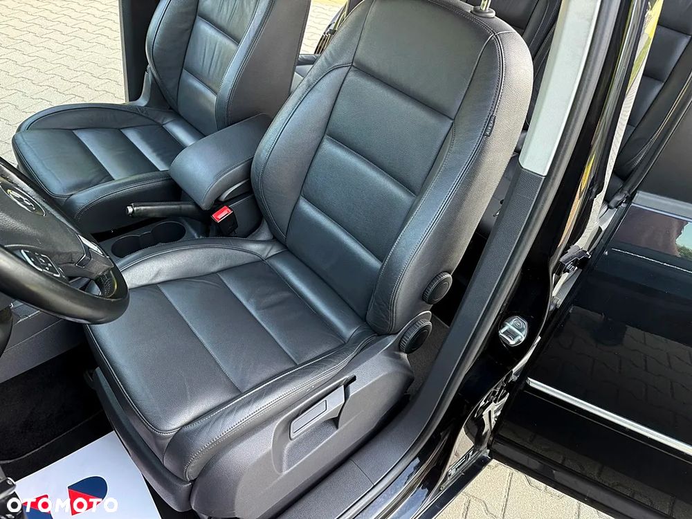 Volkswagen Touran 1.6 TDI DPF Highline - 31