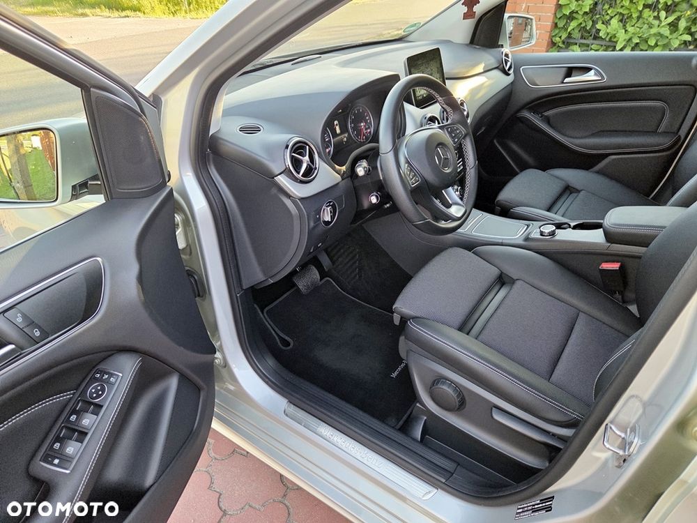 Mercedes-Benz Klasa B 250 7G-DCT Edition - 15