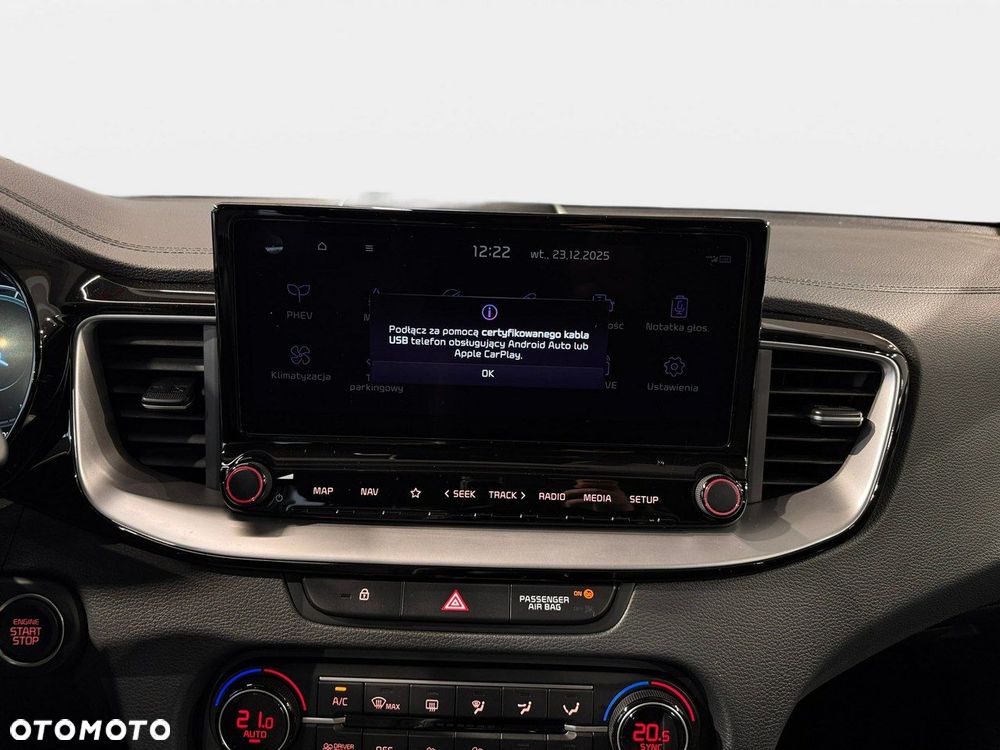 Kia XCeed - 27