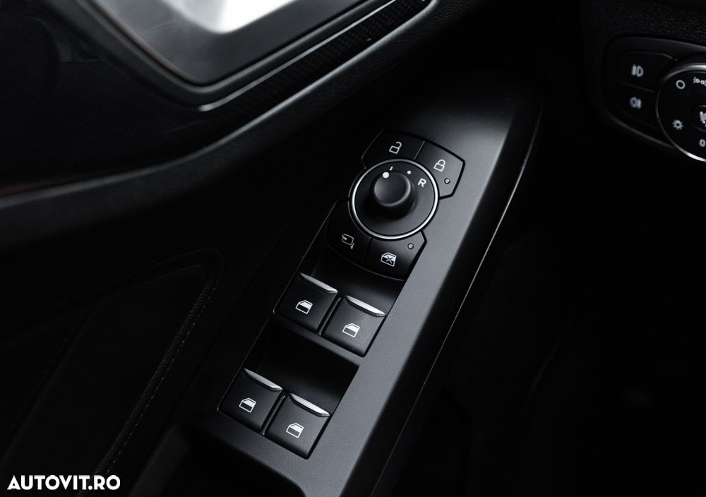 Ford Focus - 13