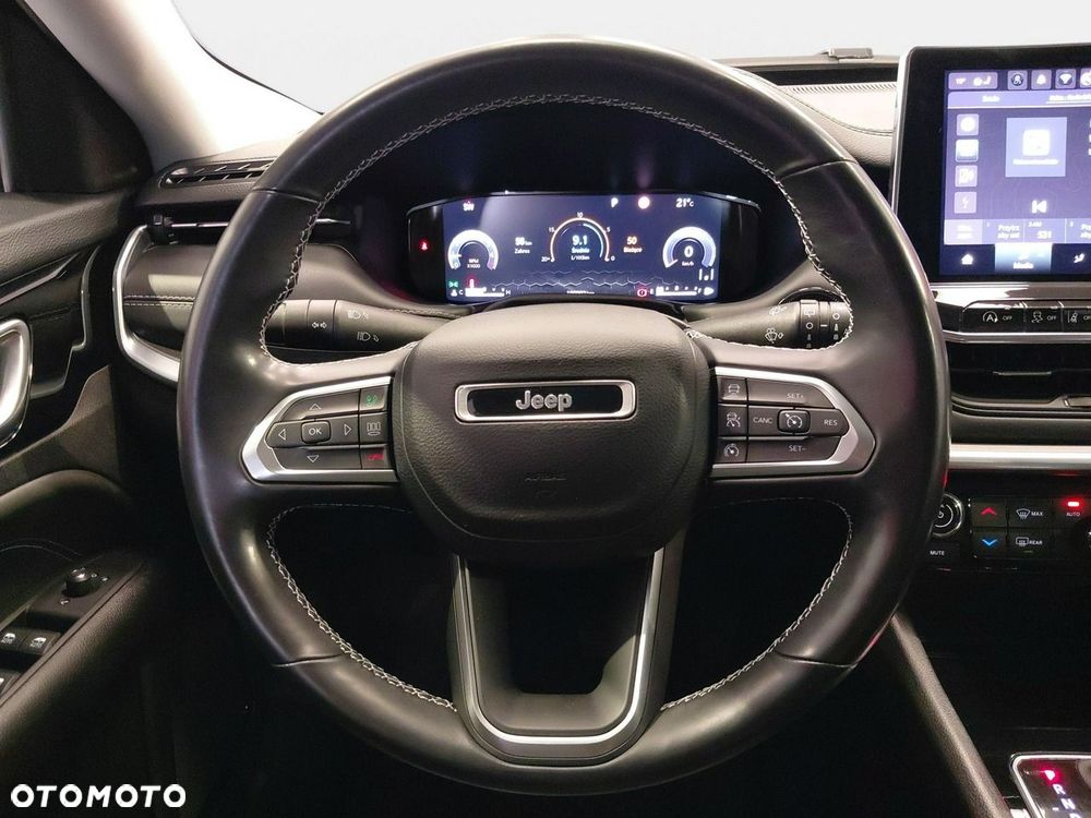 Jeep Compass - 24
