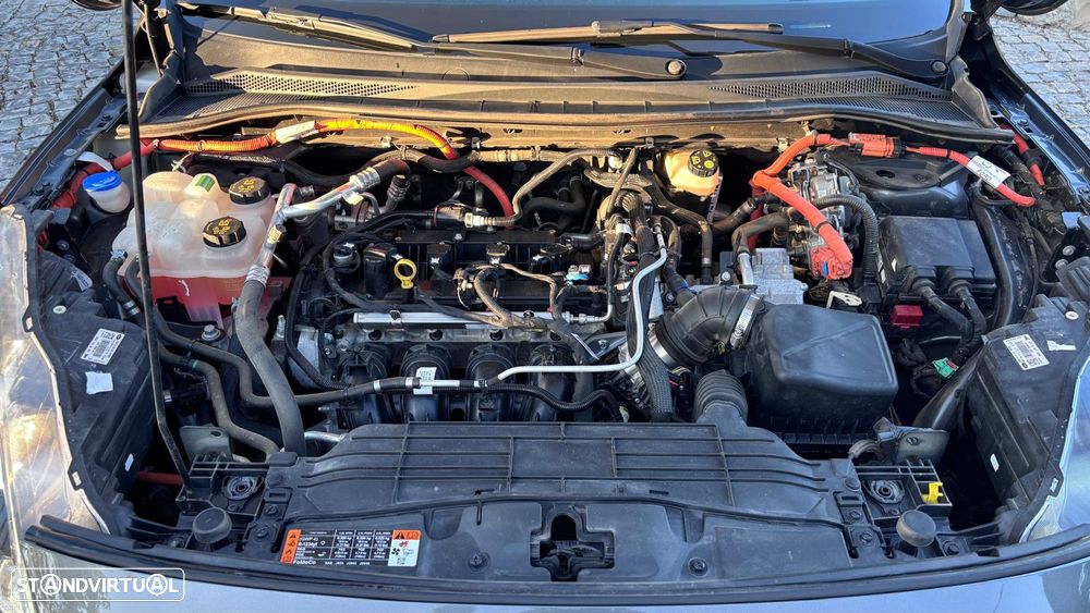 Ford Kuga 2.5 PHEV ST-Line - 9