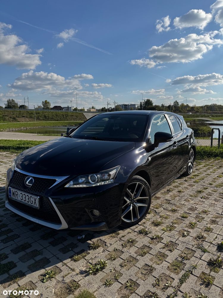 Lexus CT 200h F Sport - 1
