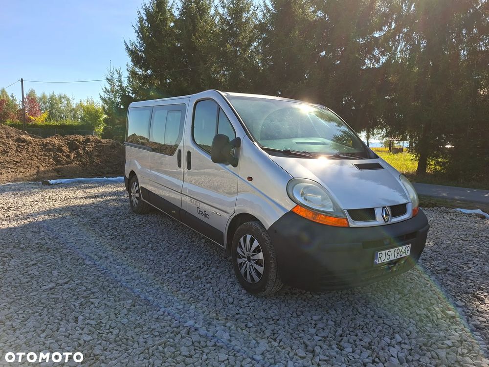 Renault Trafic - 2
