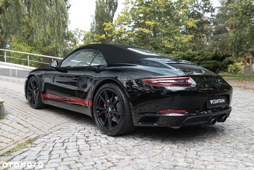 Porsche 911 Carrera S PDK - 25
