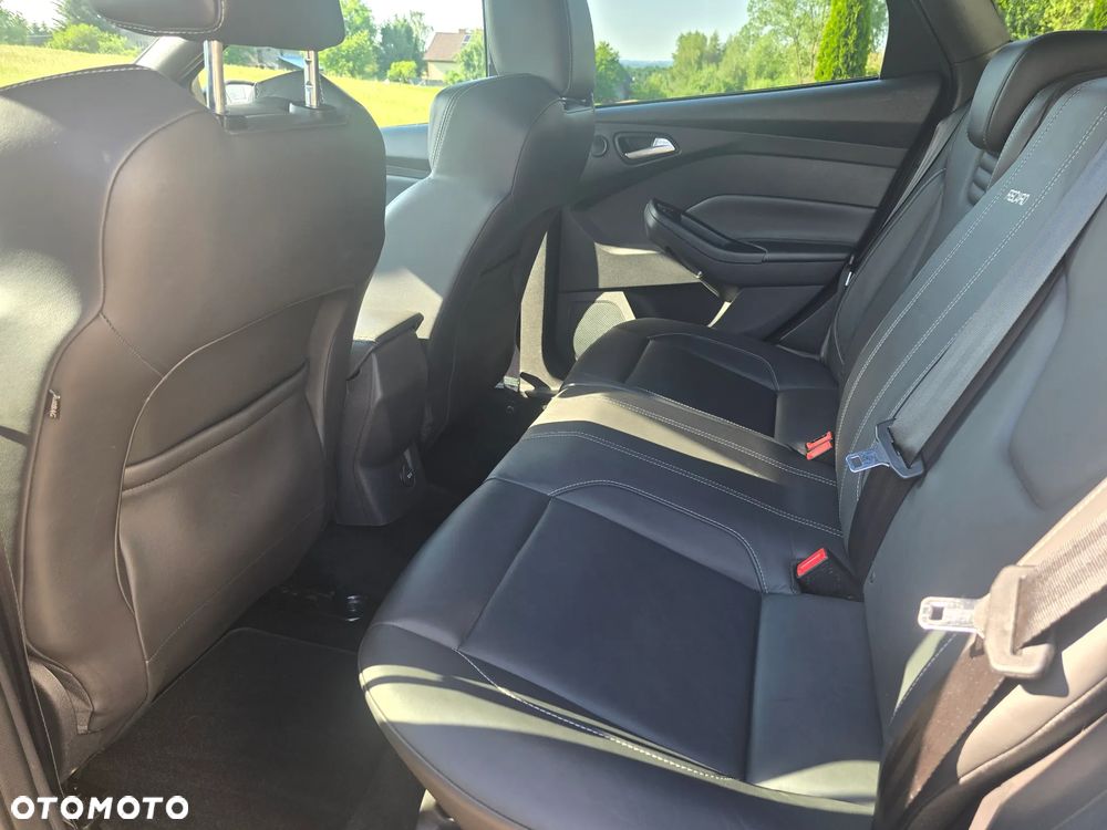 Ford Focus - 23