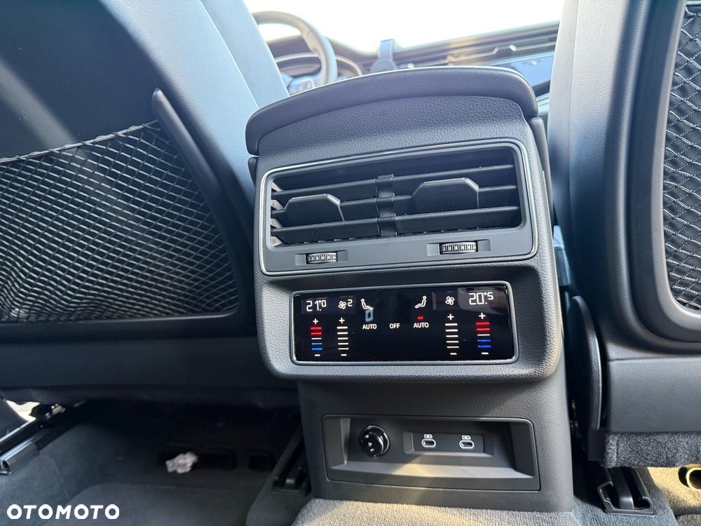 Audi SQ8 - 40