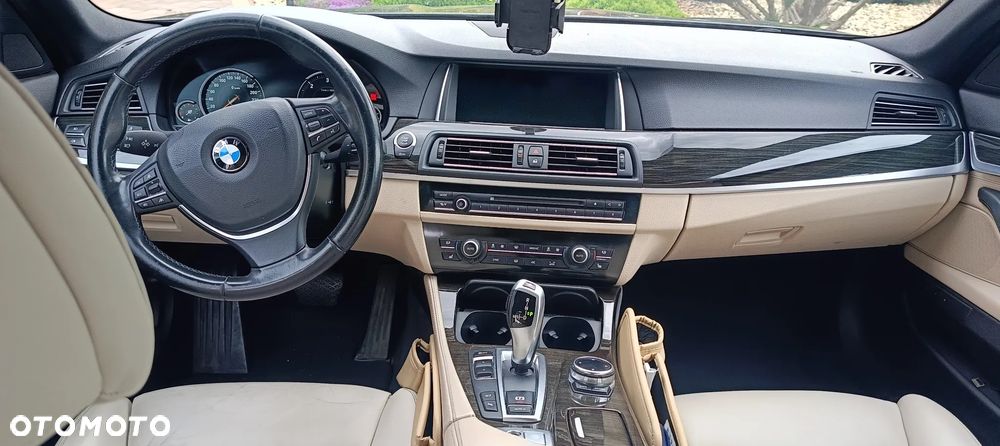 BMW Seria 5 520d Luxury Line - 7