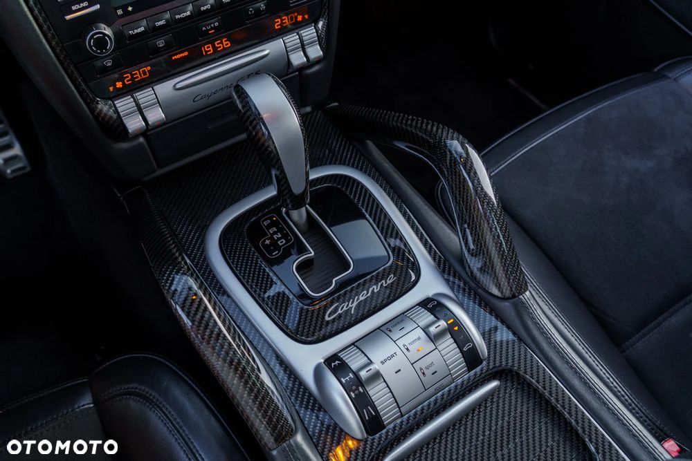 Porsche Cayenne - 17