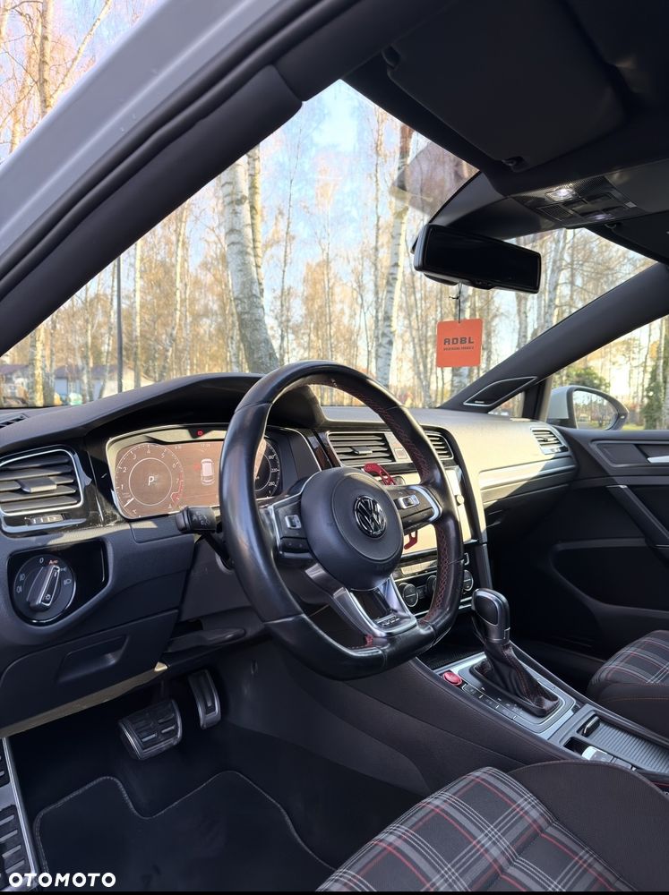 Volkswagen Golf GTI (BlueMotion Technology) DSG - 10