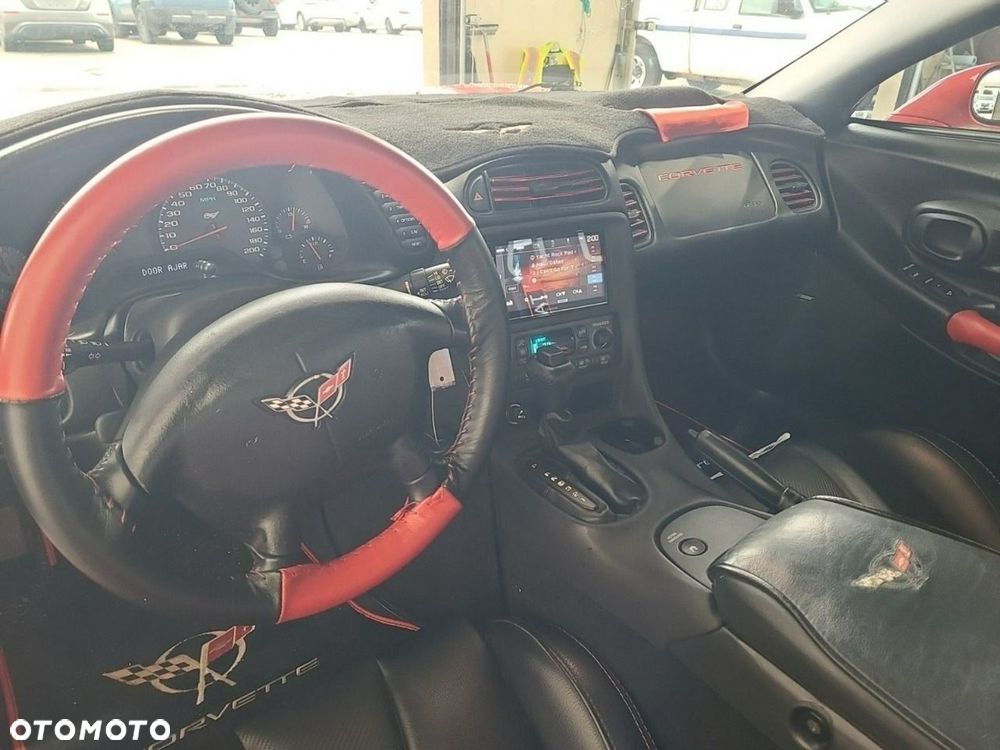 Chevrolet Corvette - 8