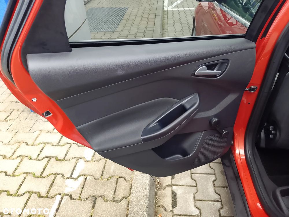 Ford Focus 1.6 TDCi Trend - 13