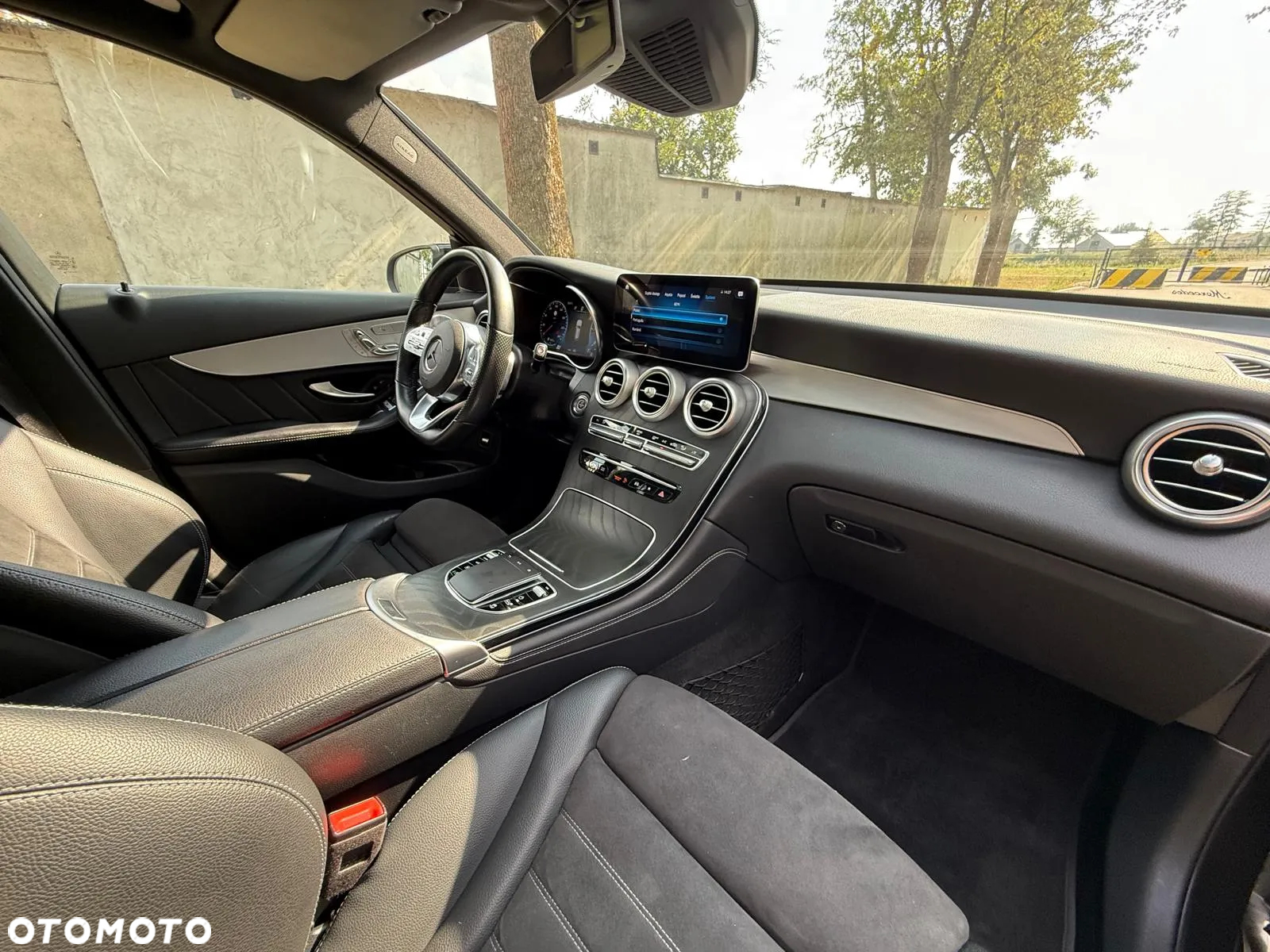 Mercedes-Benz GLC 300 d 4Matic 9G-TRONIC AMG Line - 9