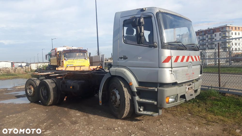 Mercedes-Benz Axor 4x2 18-29 - 4